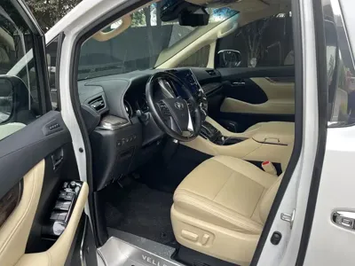 Toyota Vellfire 2022, 168000 км, за 473000 CNY - фото 3