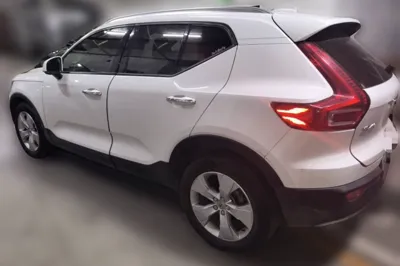 Volvo XC40 2020, 118500 км, за 68849.83 CNY