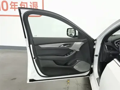 Cadillac CT5 2022, 46400 км, за 115800 CNY - фото 8