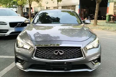 Infiniti Q50L 2018, 102600 км, за 87096.12 CNY