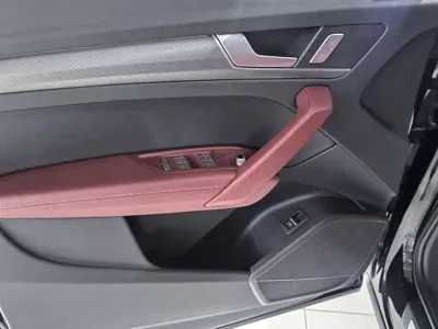 Audi Q5L 2023, 52900 км, за 205000 CNY