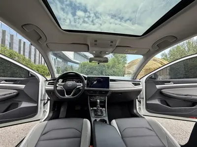 Volkswagen Bora 2022, 72000 км, за 87800 CNY - фото 11