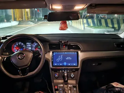 Volkswagen Lamando 2015, 110000 км, за 28800 CNY