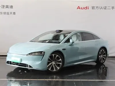 智界 Zhijie S7 · 2025 год