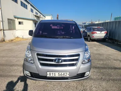 Hyundai Starex 2016, 163000 км, за 7800000 KRW