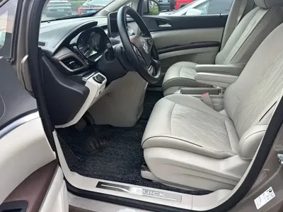 Buick GL8 2021, 41000 км, за 126000 CNY