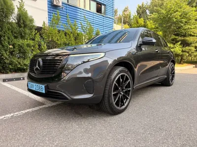 Mercedes-Benz EQC · 2021 год