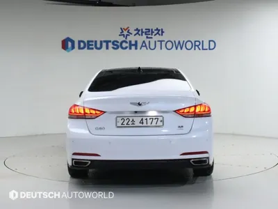 Hyundai Genesis 2014, 127022 км, за 13200000 KRW