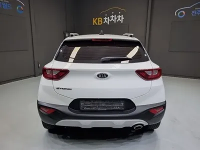 Kia Stonic 2020, 74316 км, за 12500000 KRW - фото 3