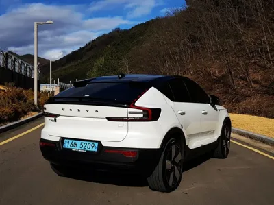 Volvo C40 2022, 50466 км, за 30990000 KRW