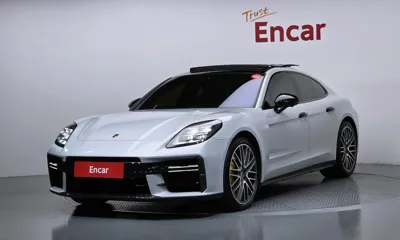 Porsche Panamera · 2025 год