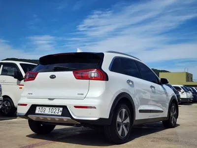 Kia Niro 2018, 61283 км, за 15300000 KRW