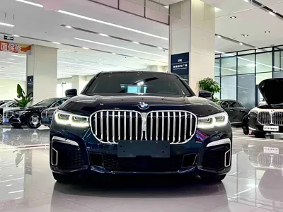 BMW 7 Series 2022, 65000 км, за 378000 CNY - фото 2