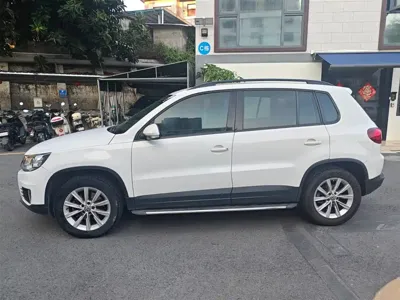 Volkswagen Tiguan 2015, 128000 км, за 27799 CNY