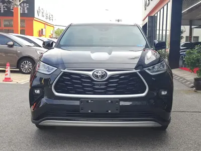 Toyota Highlander 2025, 3000 км, за 189800 CNY