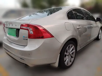 Volvo S60 2017, 64100 км, за 47850.91 CNY - фото 6