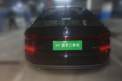Volkswagen Passat 2024, 41400 км, за 134862.68 CNY