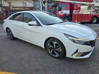 Hyundai Avante 2022, 34420 км, за 19000000 KRW - фото 2