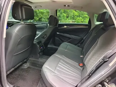 Volkswagen Passat 2024, 57000 км, за 117800 CNY - фото 9