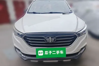 Bestune X40 2018, 39200 км, за 36246.77 CNY