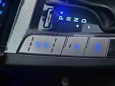 Hyundai Avante 2018, 75817 км, за 12900000 KRW - фото 16