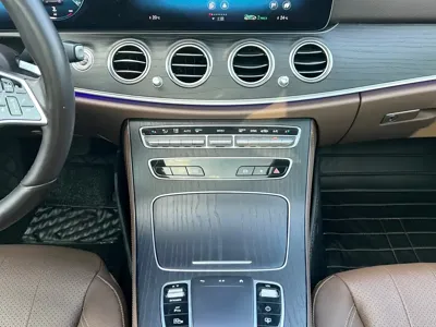 Mercedes-Benz E-Class 2022, 51000 км, за 239800 CNY - фото 9