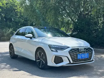 Audi A3 2022, 33000 км, за 133800 CNY