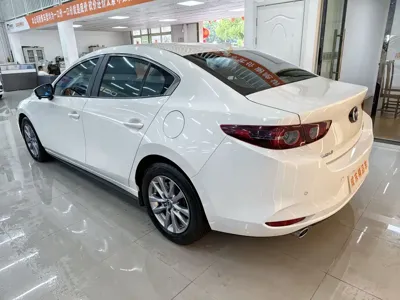 Mazda 3 Axela 2023, 86000 км, за 57800 CNY