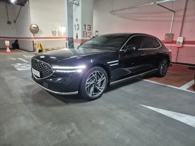 Genesis G90 2023, 49000 км, за 43280000 KRW