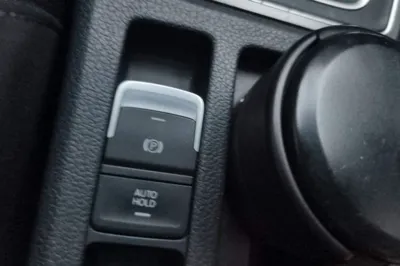 Volkswagen Golf 2014, 130900 км, за 36243.64 CNY - фото 9