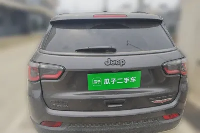 Jeep Compass 2017, 104100 км, за 54043.25 CNY