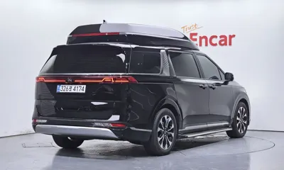 Kia Canival 2023, 100517 км, за 37000000 KRW - фото 2
