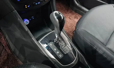 Hyundai Accent 2015, 30010 км, за 6600000 KRW - фото 9