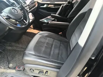 Volkswagen Multivan 2018, 180900 км, за 190300 CNY - фото 15