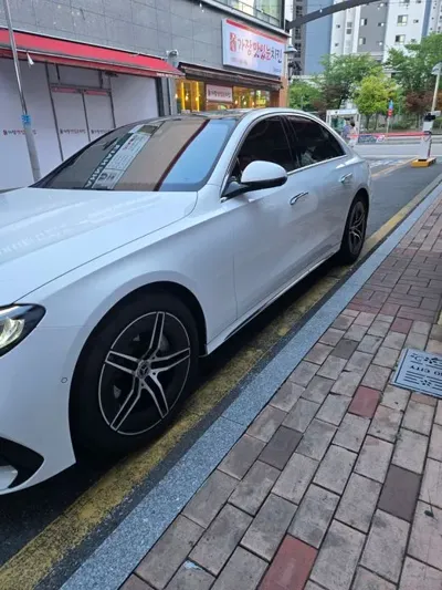 Mercedes-Benz E-Class · 2026 год