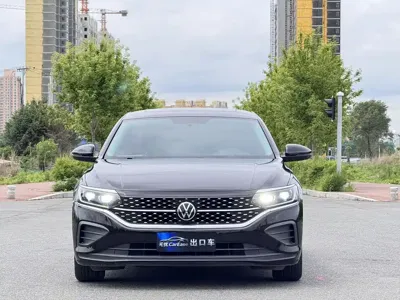 Volkswagen Passat 2022, 65000 км, за 119900 CNY - фото 2