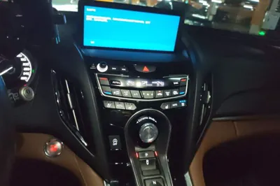 Acura RDX 2019, 60900 км, за 126238.29 CNY - фото 13