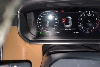 Land Rover Range Rover Sport 2019, 117899 км, за 333830.85 CNY - фото 12