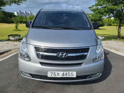 Hyundai Starex · 2016 год