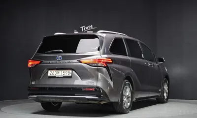Toyota Sienna 2021, 126912 км, за 36500000 KRW