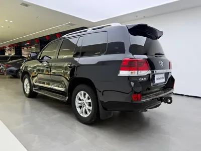 Toyota Land Cruiser 2019, 71000 км, за 447000 CNY