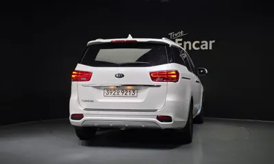 Kia Canival 2020, 68023 км, за 16300000 KRW