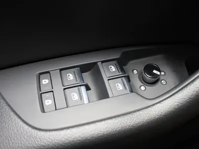 Audi A6L 2022, 43300 км, за 207800 CNY - фото 14