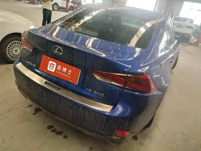 Lexus IS 2018, 90000 км, за 126800 CNY - фото 5