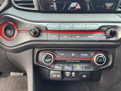 Hyundai Veloster 2018, 110509 км, за 8200000 KRW - фото 12