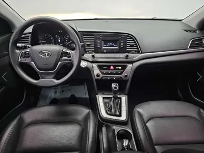 Hyundai Avante 2018, 86039 км, за 9600000 KRW - фото 8