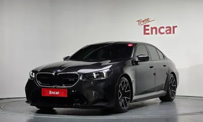 BMW M5 · 2025 год