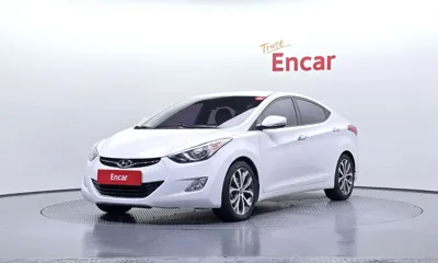 Hyundai Avante · 2013 год