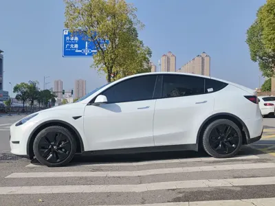 Tesla Model Y 2021, 105000 км, за 119800 CNY - фото 7