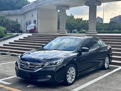 Honda Accord · 2014 год